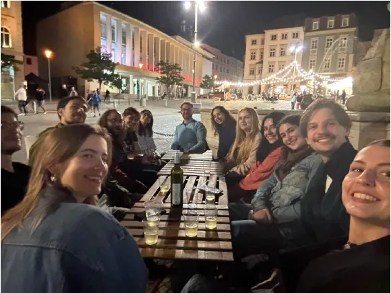 The group having some wine in Zelný trh!
